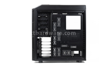 Aerocool XPREDATOR Black Edition 5. Visto da vicino - Interno - Parte Prima 2