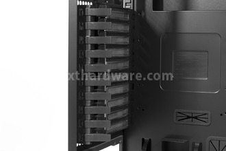 Aerocool XPREDATOR Black Edition 5. Visto da vicino - Interno - Parte Prima 3