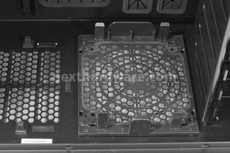 Aerocool XPREDATOR Black Edition 6. Visto da vicino - Interno - Parte Seconda 3