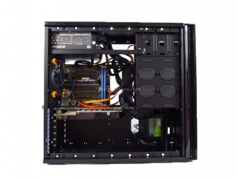 Antec Solo II 9. Montaggio Componenti 7