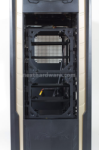 SilverStone  RAVEN 3 8. A closer look - Interno - Terza  Parte 2