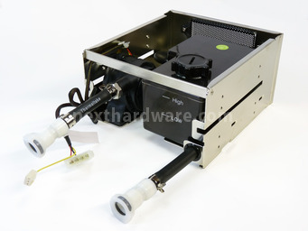 Thermaltake Chaser MK-I LCS 10. Sistema di raffreddamento a liquido 4