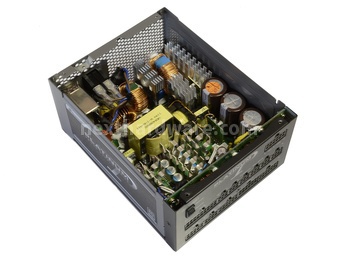 Seasonic Platinum 1000W 3. Interno: come è fatto 3