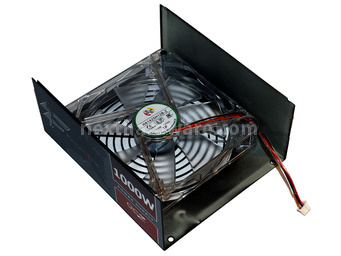 OCZ Fatal1ty 1000W 6. Interno: dissipatori & ventole 1