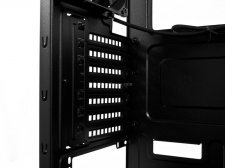 Thermaltake Level 10 GTS 6. Caratteristiche interne 11