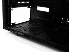 Thermaltake Level 10 GTS 6. Caratteristiche interne 12