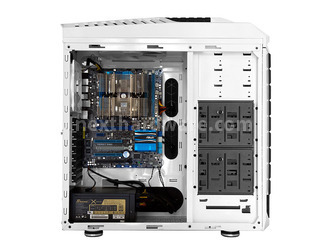 CM Storm Stryker 9. Montaggio componenti 6