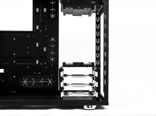 Fractal Design Define R4 Black Pearl 4. Analisi interna 8