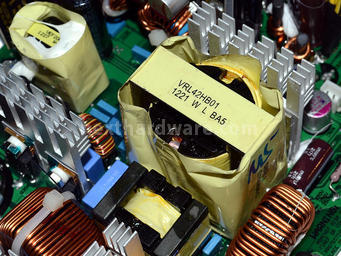 Seasonic G-550 550W 5. Componentistica & Layout - Parte 2 7