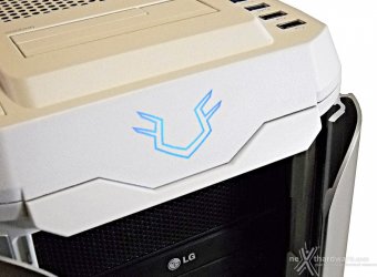 Thermaltake Armor Revo Gene Snow Edition 7. Montaggio componenti 10