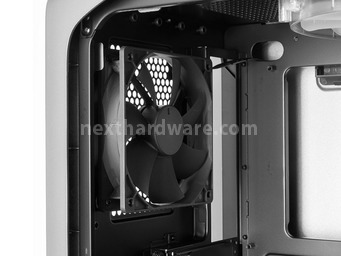 Corsair Graphite 600T Silver 5. Interno 4