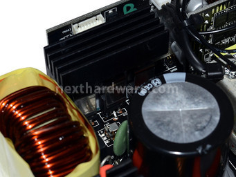 Corsair AX860i Digital 6. Componentistica & Layout - Parte 2 4