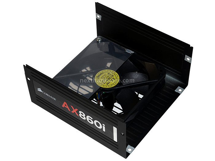 Corsair AX860i Digital 7. Interno: dissipatori & ventole 1