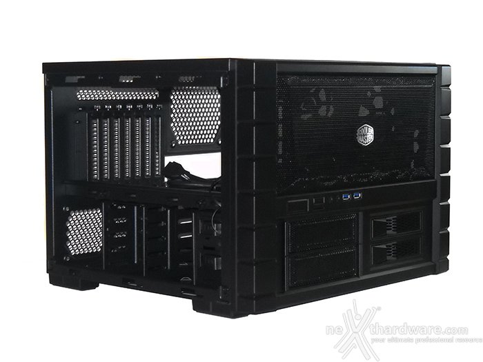 Cooler Master HAF XB 4. Interno 1