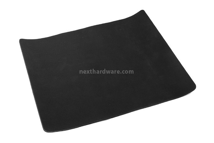 Roccat Kone XTD 6. Mousepad TAITO Mid Size 6