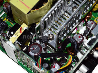 Seasonic Platinum-400 Fanless 5. Componentistica & Layout - Parte 2 8