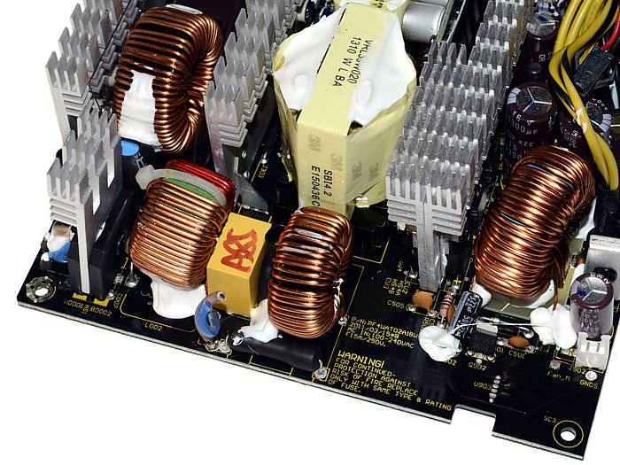 Antec HCG-850M 5. Componentistica & Layout - Parte 2 1