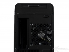 Thermaltake Urban S71 3. Analisi esterna 10