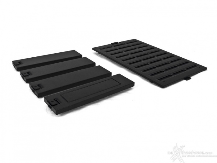 Thermaltake Urban S71 4. Analisi interna 7