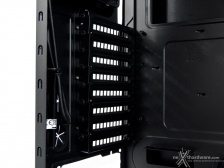 Thermaltake Urban S71 4. Analisi interna 12