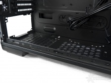 Thermaltake Urban S71 4. Analisi interna 13