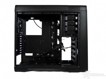 Thermaltake Urban S71 7. Montaggio componenti 2