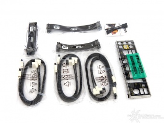 MSI Z87 Xpower 3. Packaging & Bundle 8