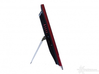 MSI AG2712A All-in-One Gaming PC 2. Visto da vicino 6