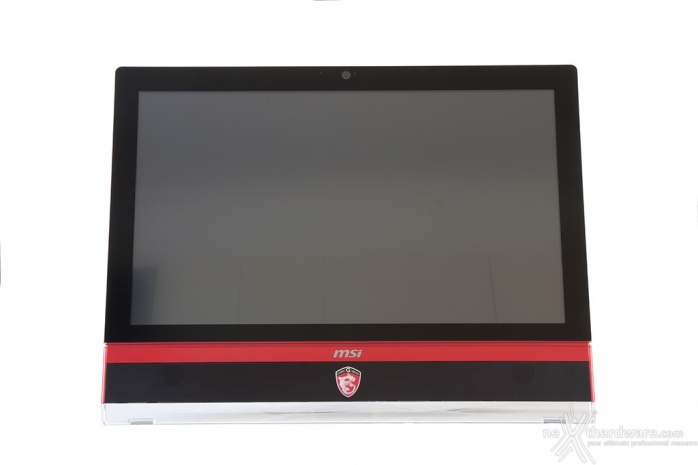 MSI AG2712A All-in-One Gaming PC 2. Visto da vicino 1