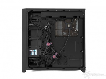 Corsair Obsidian 750D 8. Montaggio componenti 6