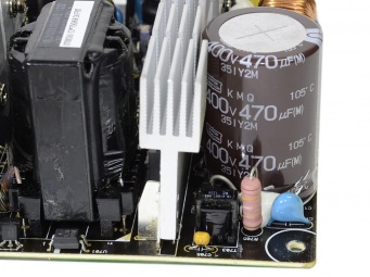 OCZ Fatal1ty 750W 5. Componentistica & Layout - Seconda parte 3
