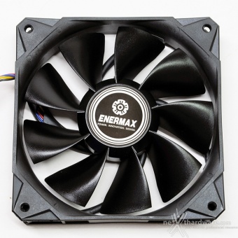 Comparativa AiO 120 8. Enermax Liqtech 120X - Visto da vicino 9