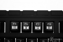 CM Storm Trigger Z 4. Illuminazione e tasti 5