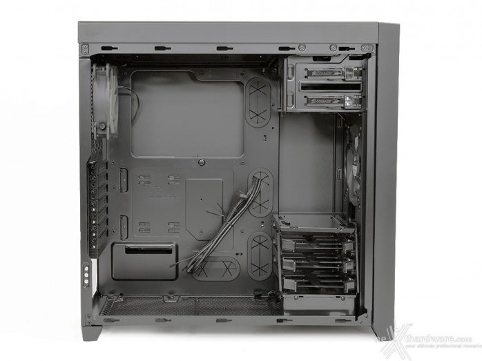 Corsair Obsidian 450D 5. Interno 1