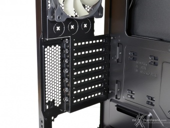 Corsair Obsidian 450D 5. Interno 4