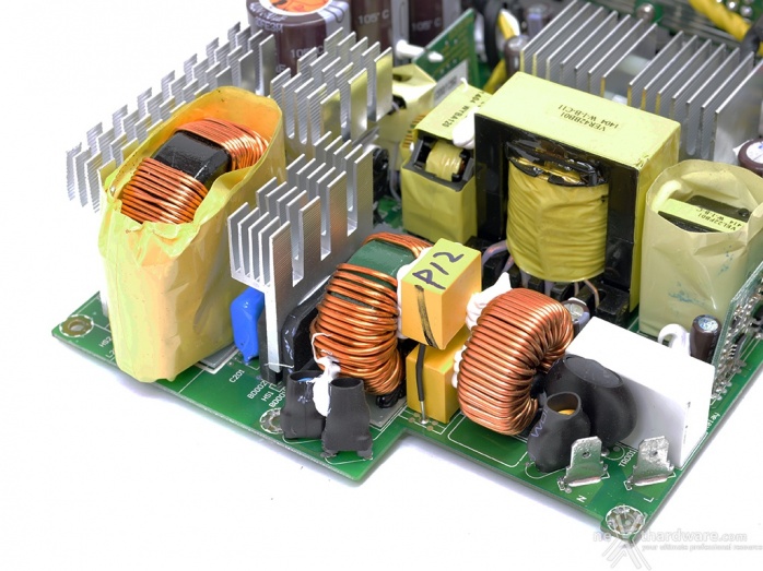 Seasonic Platinum 1200 5. Componentistica & Layout - Parte seconda 1