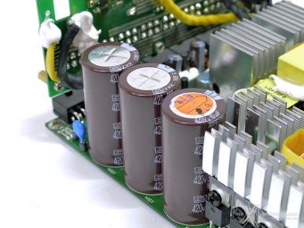 Seasonic Platinum 1200 5. Componentistica & Layout - Parte seconda 3