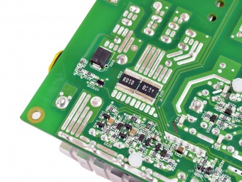 Seasonic Platinum 1200 4. Componentistica & Layout - Parte prima 6