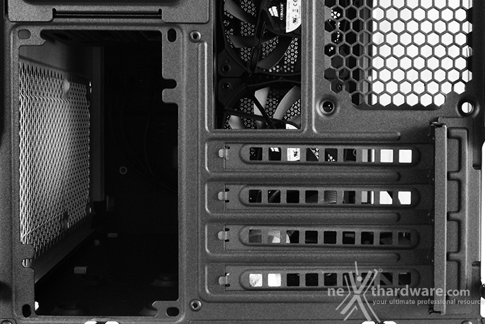 Corsair Carbide Air 240 3. Esterno - Seconda parte 8