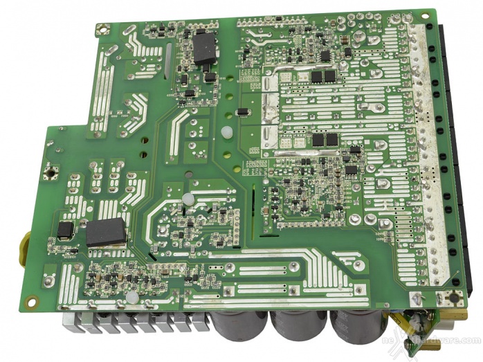 Seasonic Platinum 1050 4. Componentistica & Layout - Parte prima 5