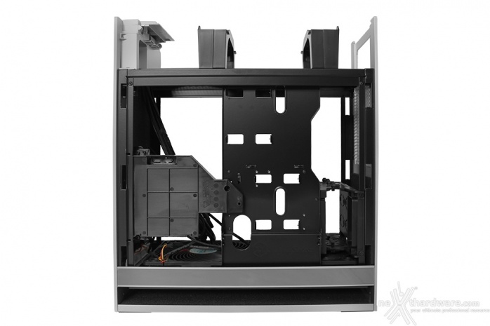 SilverStone Fortress FT05 4. Interno 2