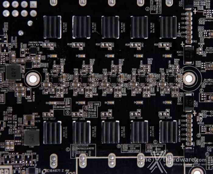 SAPPHIRE R9 290X 8GB Vapor-X OC  2. Layout & PCB 7