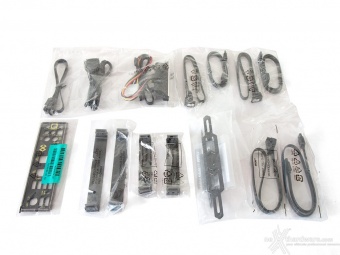 MSI X99S XPOWER AC 3. Packaging & Bundle 8