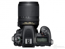 Nuova Nikon D7500 a 1.250 Dollari 3