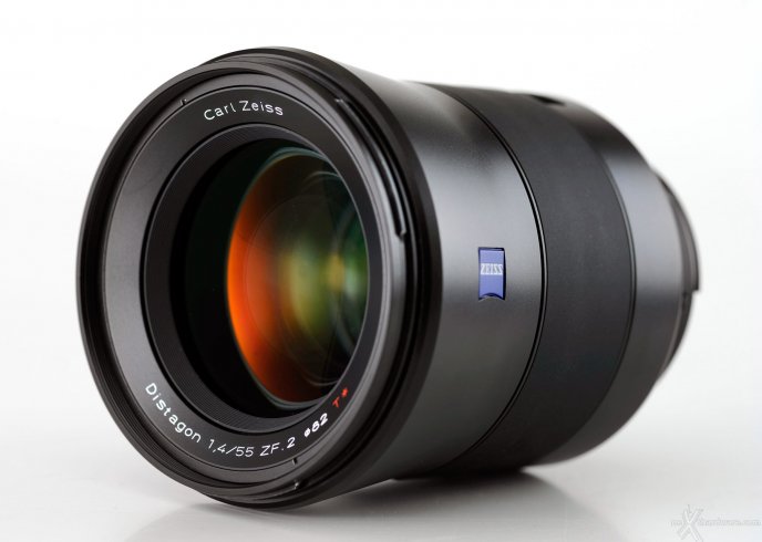 Zeiss annuncia nuovi obiettivi AF per le mirrorless 1