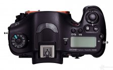 SONY Alpha SLT-A99, full-frame da 24MPixel a 2.800 Euro 5