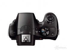 Presentata la Sony Alpha a3000 DSLR 6
