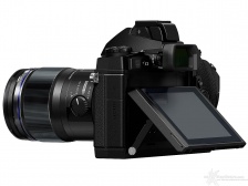Presentata ufficialmente la Olympus OM-D E-M1 7